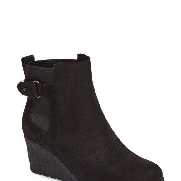 ugg indra wedge booties